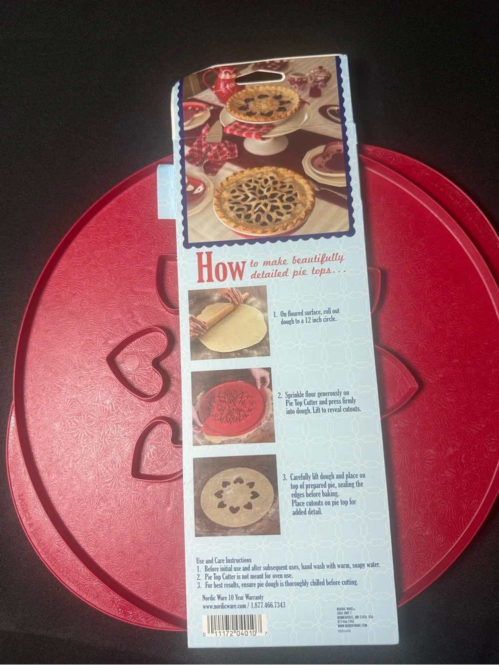 Nordic Ware Lattice and Hearts 12